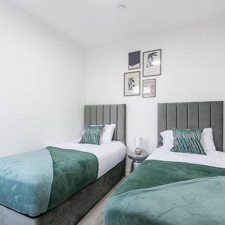 Cardiff Luxe Living Apartments エクステリア 写真