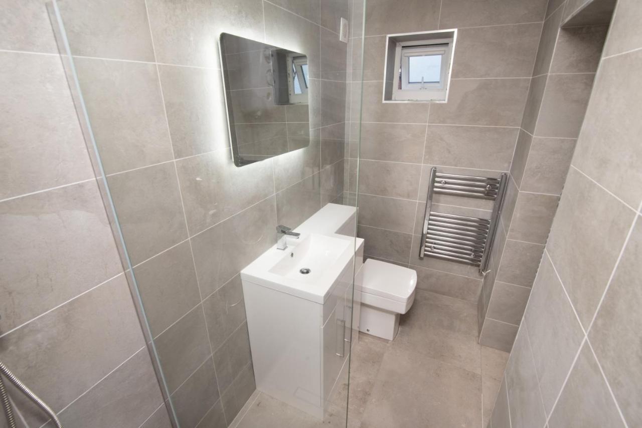 Cardiff Luxe Living Apartments エクステリア 写真