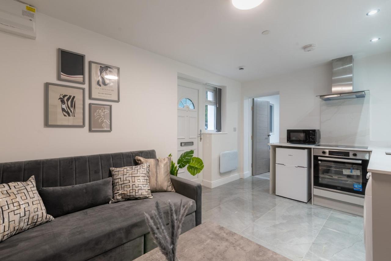 Cardiff Luxe Living Apartments エクステリア 写真