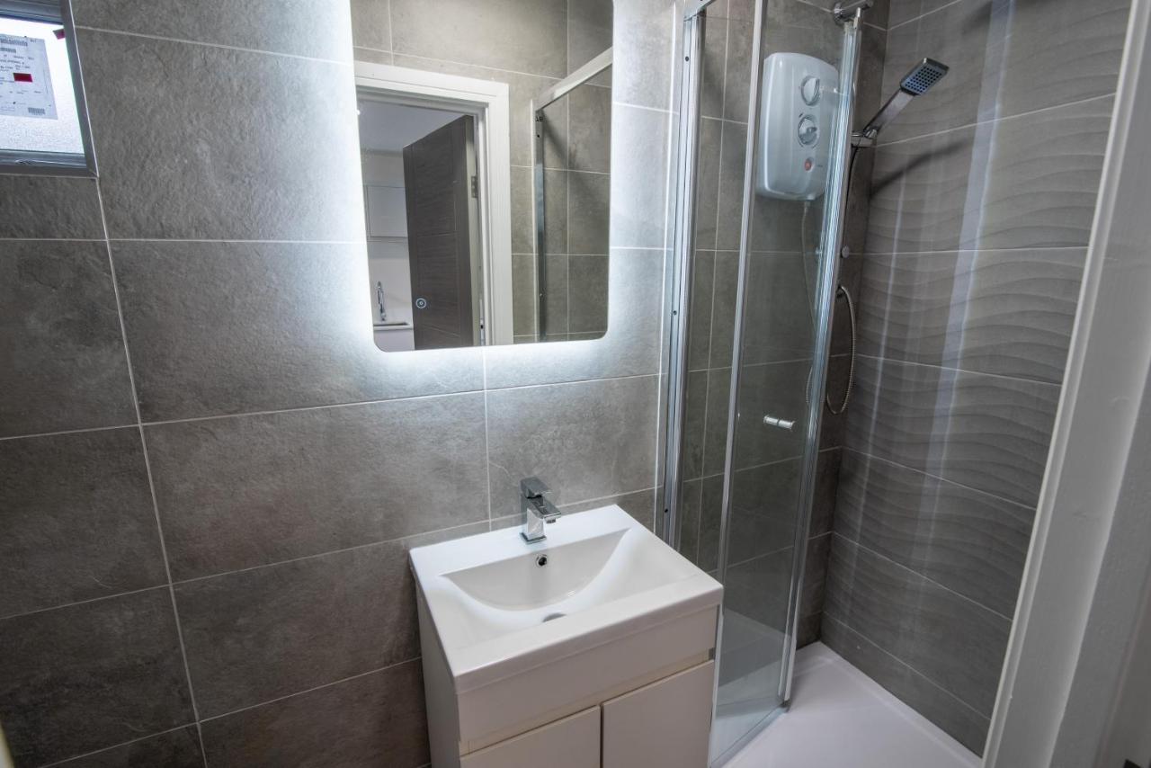 Cardiff Luxe Living Apartments エクステリア 写真