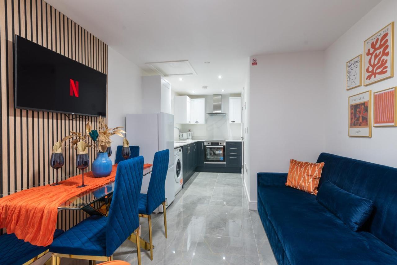 Cardiff Luxe Living Apartments エクステリア 写真
